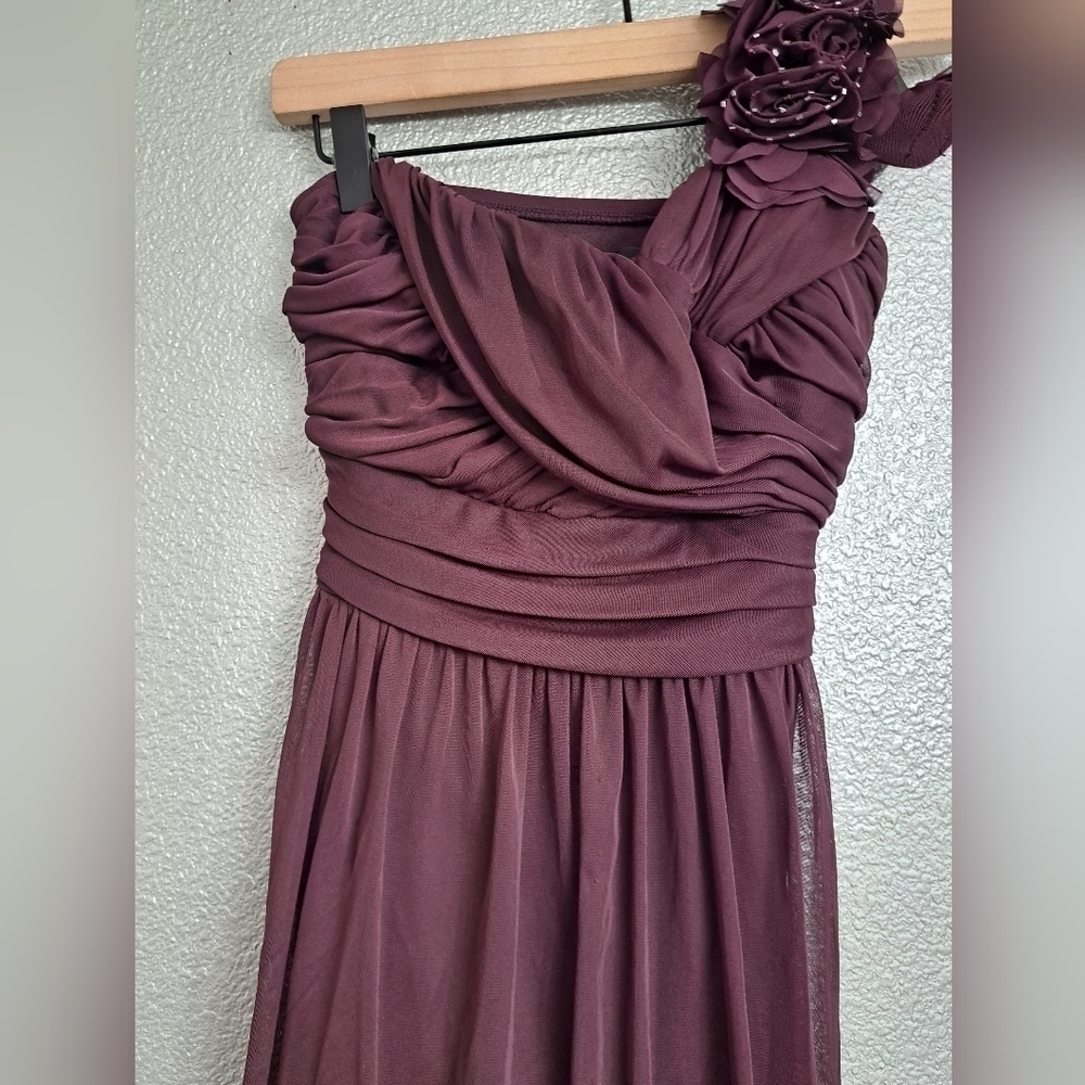 Db Studio One Flowered Shoulder With Sweetheart N… - image 2